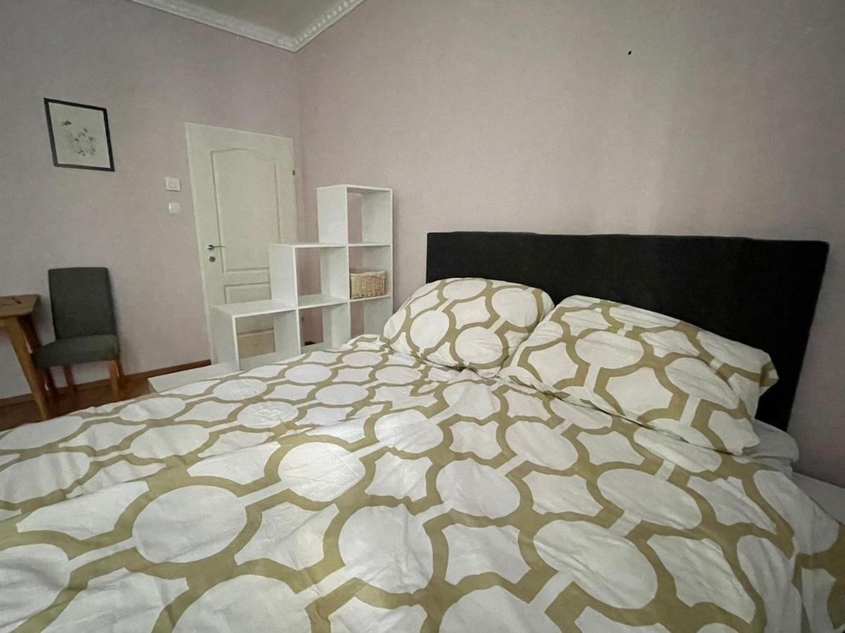 Gemutliche Wohnung Mit Super Lage เวียนนา ภายนอก รูปภาพ