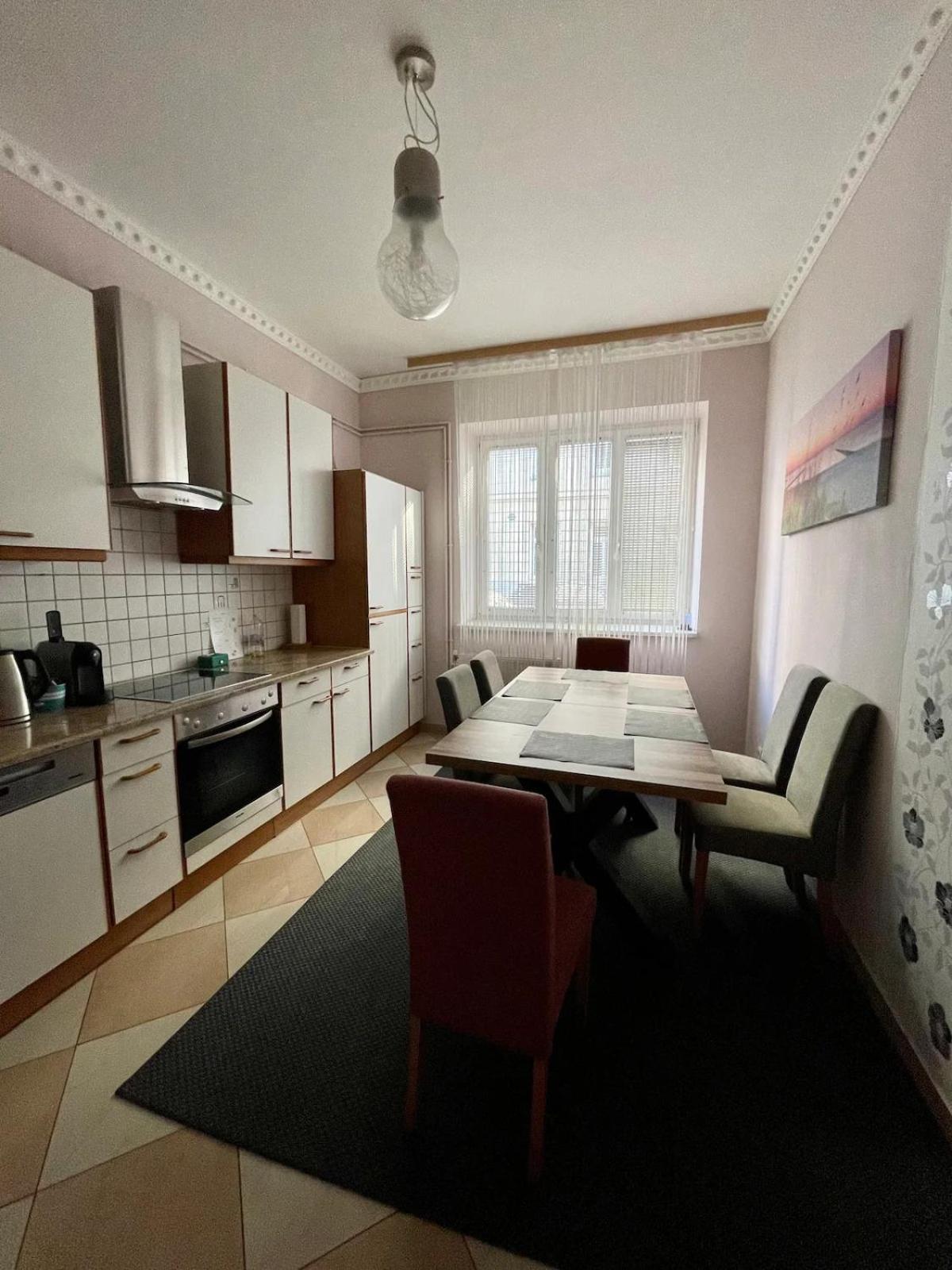 Gemutliche Wohnung Mit Super Lage เวียนนา ภายนอก รูปภาพ
