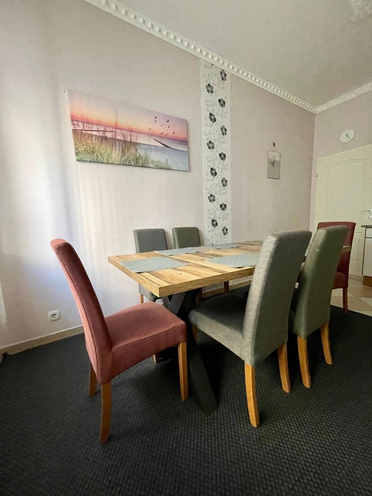Gemutliche Wohnung Mit Super Lage เวียนนา ภายนอก รูปภาพ